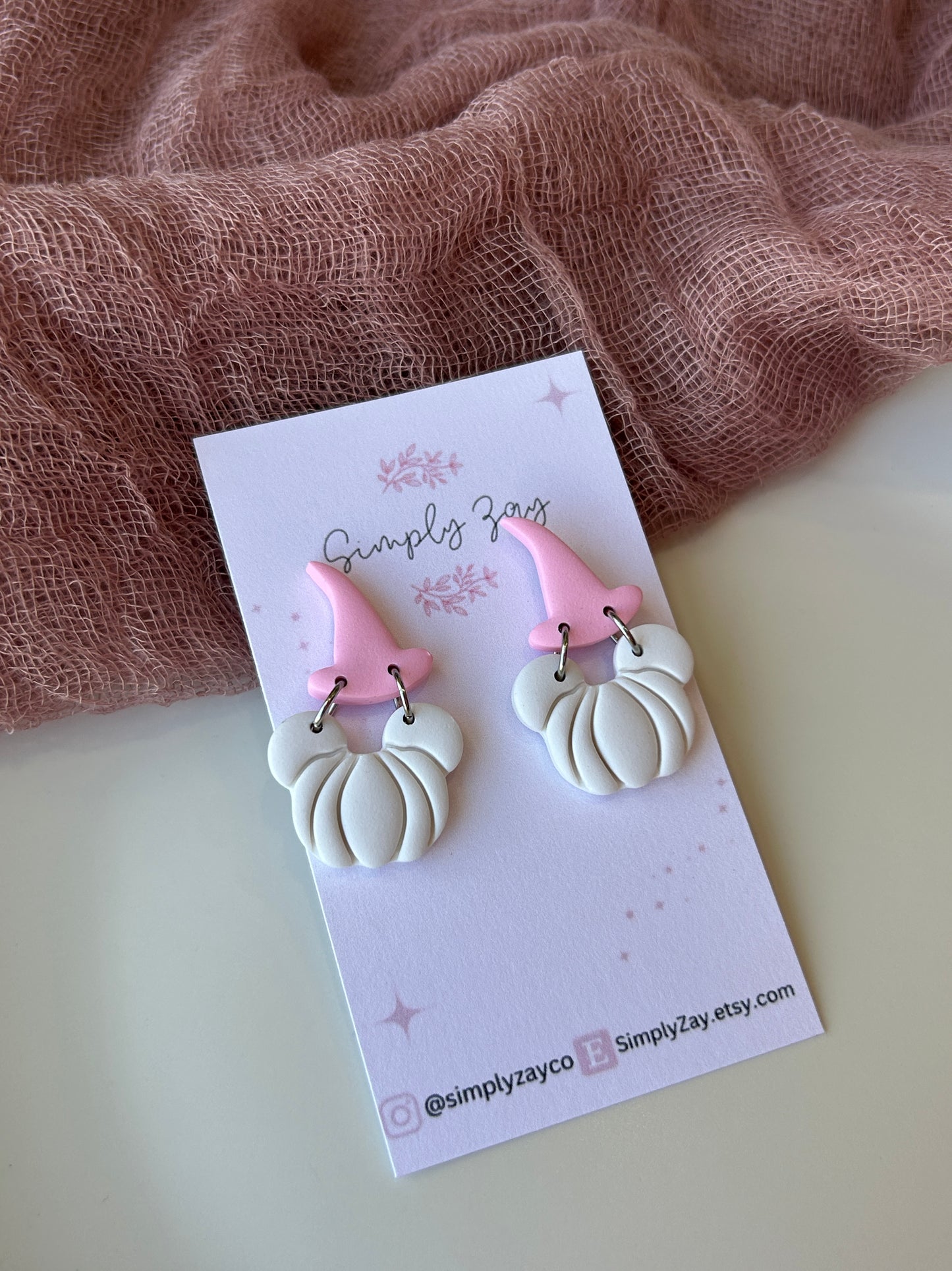 Mousy Pumpkin Dangles