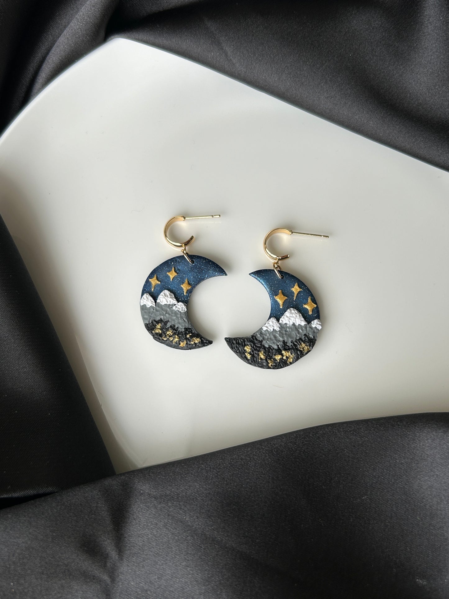 Velaris- Officially Licensed ACOTAR Merch