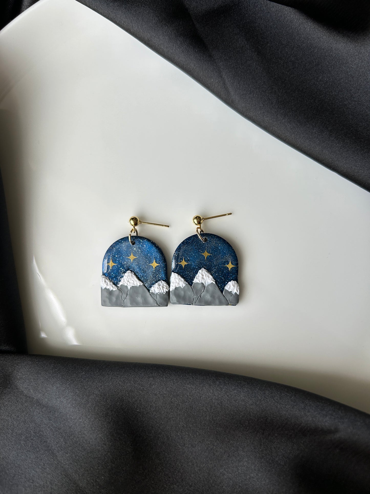 Velaris ACOTAR- Officially Licensed